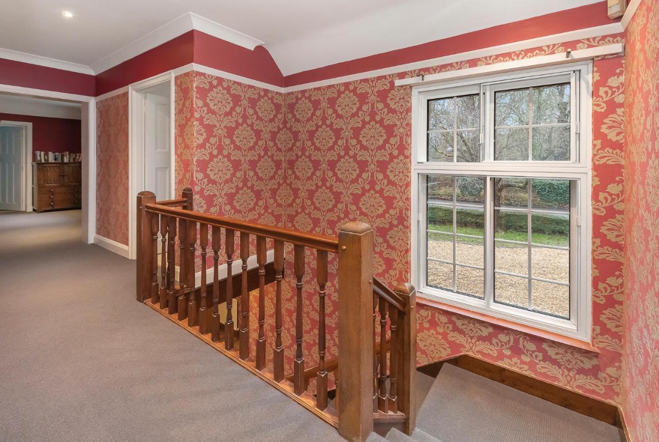 Westleigh 호텔 Ashtead 외부 사진