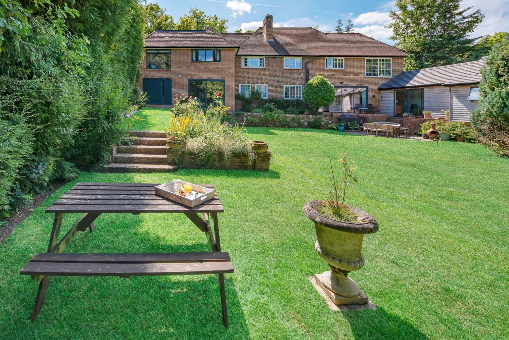 Westleigh 호텔 Ashtead 외부 사진