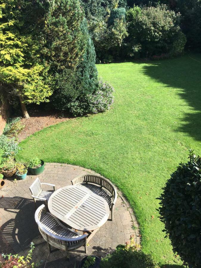 Westleigh 호텔 Ashtead 외부 사진
